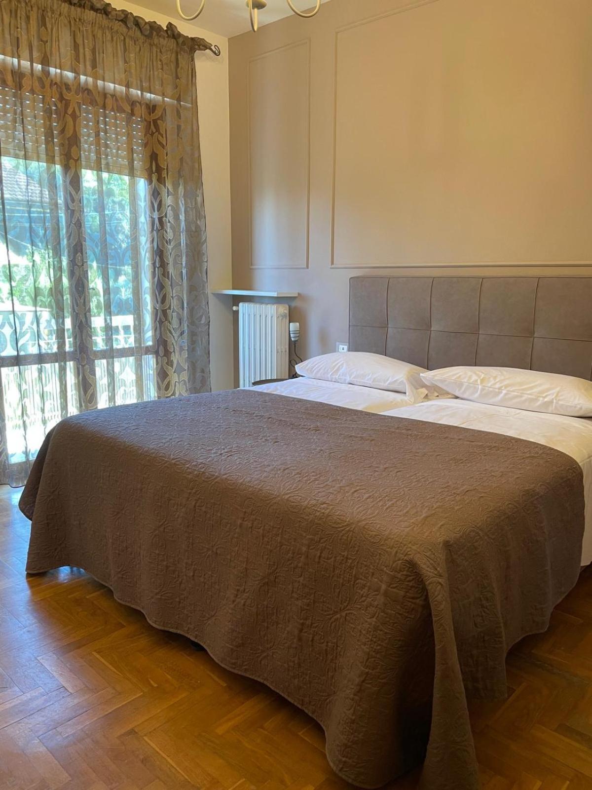 Residenza Sandrini Gambassi Terme Exterior foto